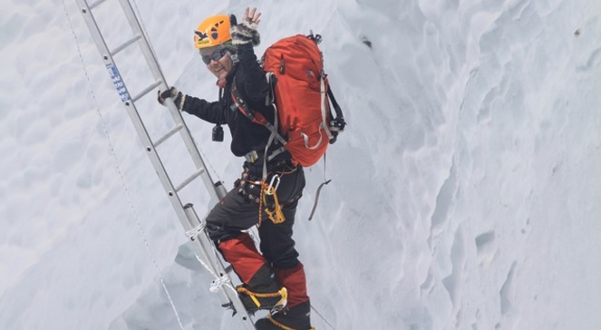 fe7d87d3-e965-44b5-8b0b-e4e8f7048756